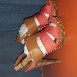 NWOT Club Moda high heels